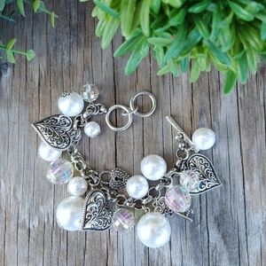 NWT Pearl Heart And Key Charms Toggle